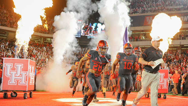 houston-upsets-louisvile-playoff-heisman-race.jpg
